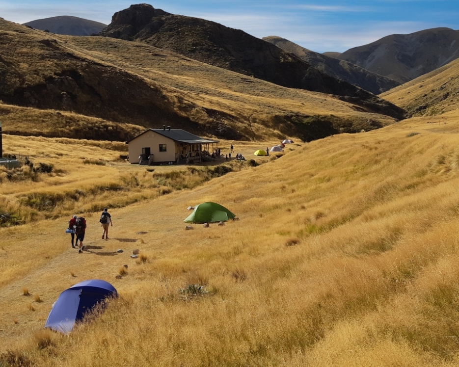 Hiking New Zealand with Adventure by Naure